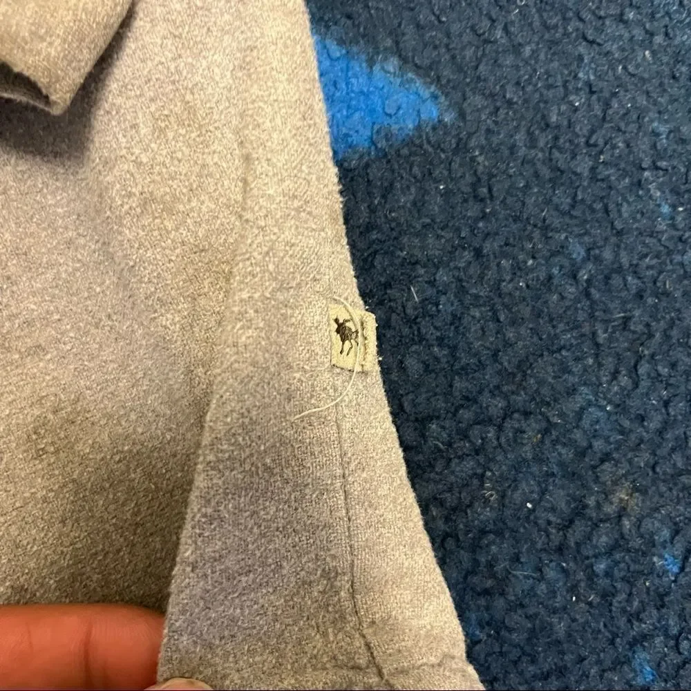 Moose Creek Legendary Clothing Flannel in Gray (L) - Picture 5 of 10